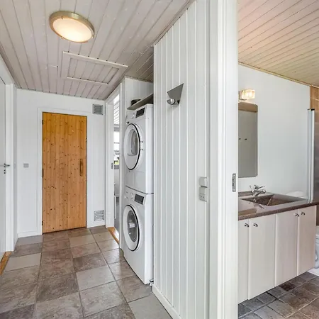 Ferienhaus Anetta - 200m From The Sea By Interhome